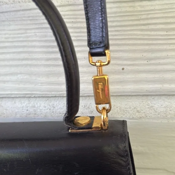 Salvatore Ferragamo Gancini leather 2-way Kelly shoulder bag - Picture 4 of 16